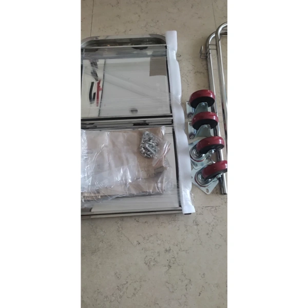 Ngược lại, nếu bạn chỉ dọn dẹp một cách thoáng qua, không có nhu cầu vận chuyển khối lượng lớn, việc sử dụng thùng nhựa hoặc vali có thể đáp ứng đủ. (Ảnh 5)