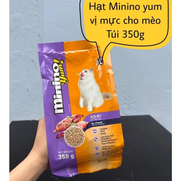 Để hiểu rõ hơn tại sao hạt Minino Yum vị mực nướng lại đặc biệt, chúng ta có thể so sánh với các hương vị phổ biến khác như cá ngừ, gà và cá hồi. (Ảnh 3)