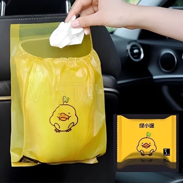 Khi keo dính của túi rác sinh học ô tô suy yếu, người lái chỉ nhận ra sau khi rác bắt đầu rơi ra ngoài - Ảnh 1