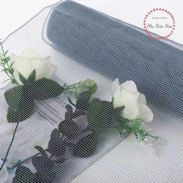 Khi lưới thô cứng gói hoa hứa hẹn sang trọng, thực tế lại khiến người dùng băn khoăn về độ bền trong không gian sống - Ảnh 4