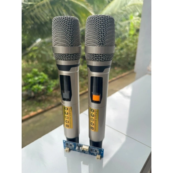 Khi micro loa kéo hứa hẹn sóng mạnh, pin bền, thực tế sử dụng trong các buổi thuyết trình dài ra sao - Ảnh 1