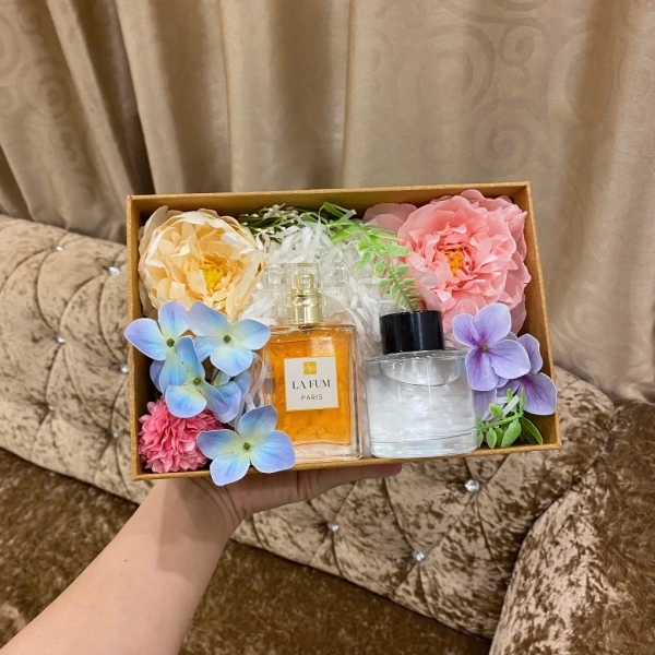 Tinh dầu phòng đóng vai trò là “bối cảnh” cho hương thơm cá nhân. (Ảnh 3)