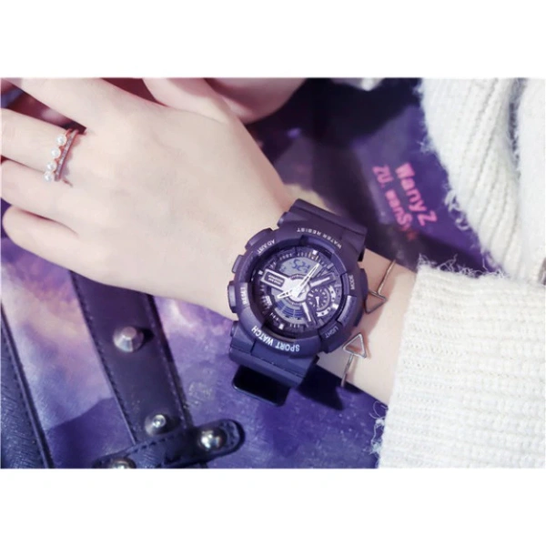 Trong phân khúc đồng hồ thể thao giá trung bình, mẫu đồng hồ Unisex SportWatch 36 mm (viền 44 mm) đã thu hút sự quan tâm nhờ thiết kế unisex, dây cao su và mức giá dưới 1 triệu. (Ảnh 4) Trong phân khúc đồng hồ thể thao giá trung bình, mẫu đồng hồ Unisex SportWatch 36 mm (viền 44 mm) đã thu hút sự quan tâm nhờ thiết kế unisex, dây cao su và mức giá dưới 1 triệu. (Ảnh 4)