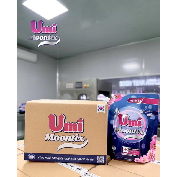 Nhìn vào bảng, dù thời gian tan của Umi Moontix có hơi lâu hơn so với một số sản phẩm “lỏng” thuần, nhưng đây là hệ quả của việc dung dịch chứa enzyme và tinh chất đặc biệt, nhằm tăng cường công dụng làm sạch sâu và bảo vệ sợi vải. (Ảnh 5)
