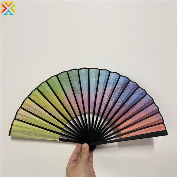 Khi quạt cầm tay gấp 23 cm bất ngờ làm rối áo dài trong những buổi lễ hội ngoài trời - Ảnh 4