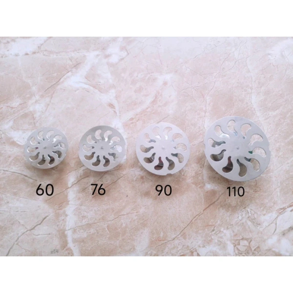 Không chú ý đến vị trí lắp khít của phụ kiện inox kích thước 60‑110 cm, bạn sẽ gặp bất ngờ khi nước tràn - Ảnh 1