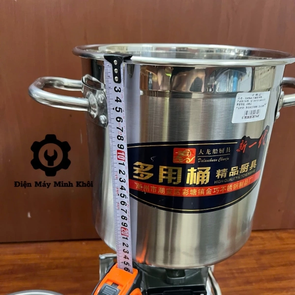Nhìn chung, Model C không chỉ cung cấp công suất mạnh mẽ để xay các loại rau lá mềm mà còn được thiết kế để tối ưu hoá quá trình làm sạch, nhờ vào các tính năng tháo rời và van xả dễ vận hành. (Ảnh 4)