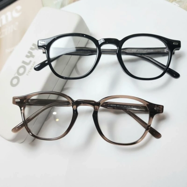Những bước này không chỉ giúp giảm hiện tượng trượt mà còn tăng thời gian sử dụng bền vững cho kính mắt của bạn. (Ảnh 3)