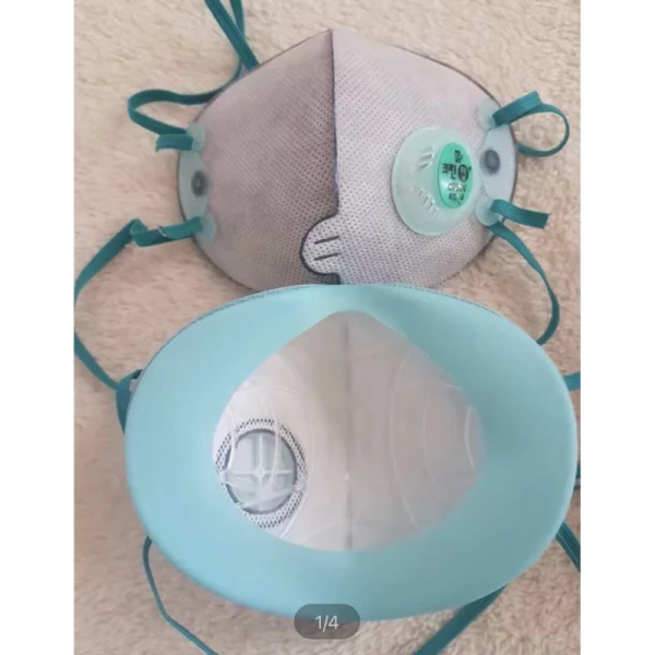 Đối với những công việc thường xuyên tiếp xúc với bụi, khói, hóa chất (ví dụ: sơn, cắt gỗ, làm salon tóc), nên ưu tiên các mẫu khẩu trang đã được kiểm định như Khẩu trang C750V DOBU Hàn Quốc. (Ảnh 2)