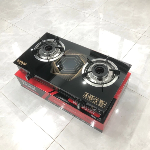 Dưới đây là quy trình từng bước, phù hợp với hầu hết các mẫu bếp gas mặt kính 2 vòng lửa, bao gồm cả bếp ga ZINUSI – một mẫu thiết kế hiện đại với họng hợp kim nhôm và khay inox chắc chắn. (Ảnh 3)