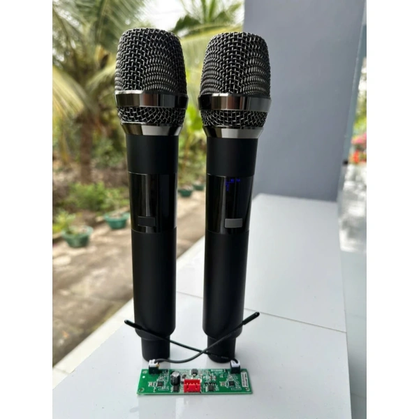 Loa dán màn hình siêu mỏng: âm thanh thực tế có thực sự đáp ứng mong muốn khi xem video trên điện thoại? - Ảnh 1 Loa dán màn hình siêu mỏng: âm thanh thực tế có thực sự đáp ứng mong muốn khi xem video trên điện thoại? - Ảnh 1