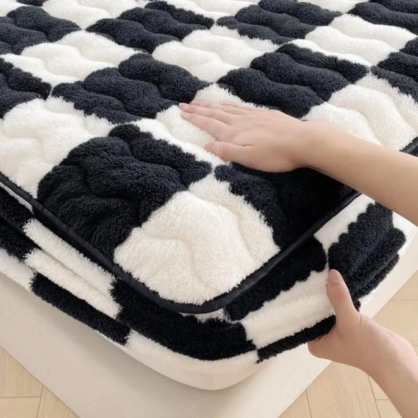 Sản phẩm “2024 Mới nhung sữa đậu nành cotton đầu giường đơn màu trơn cộng với nhung che bụi Vỏ bảo vệ nệm Simmons” được thiết kế dành riêng cho các loại nệm cao cấp, bao gồm cả nệm Simmons. (Ảnh 4)