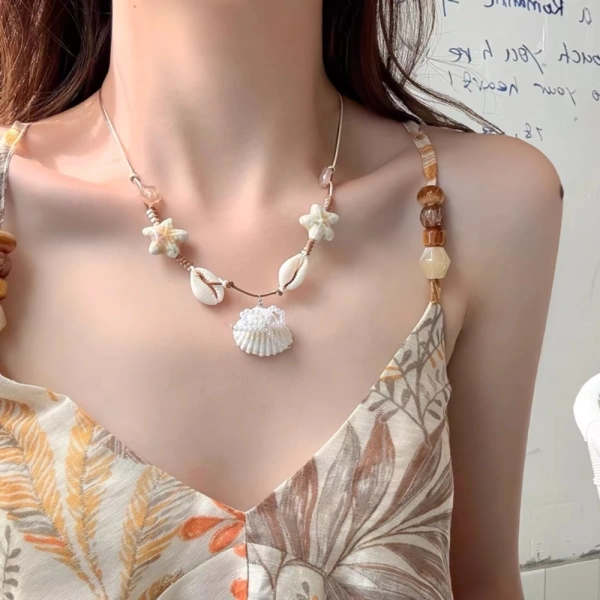 Biển không chỉ là nơi nghỉ ngơi mà còn là một môi trường đầy thử thách cho mọi vật dụng, bao gồm cả trang sức dành cho trẻ. (Ảnh 2) Biển không chỉ là nơi nghỉ ngơi mà còn là một môi trường đầy thử thách cho mọi vật dụng, bao gồm cả trang sức dành cho trẻ. (Ảnh 2)