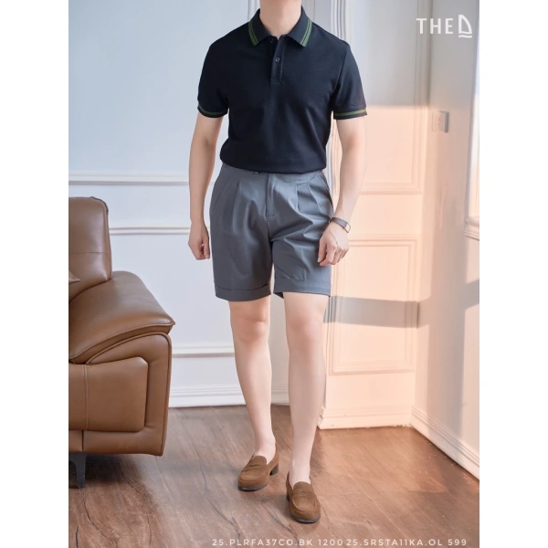 Regular Fit là thiết kế vừa vừa, không quá chật và không quá rộng. (Ảnh 2)