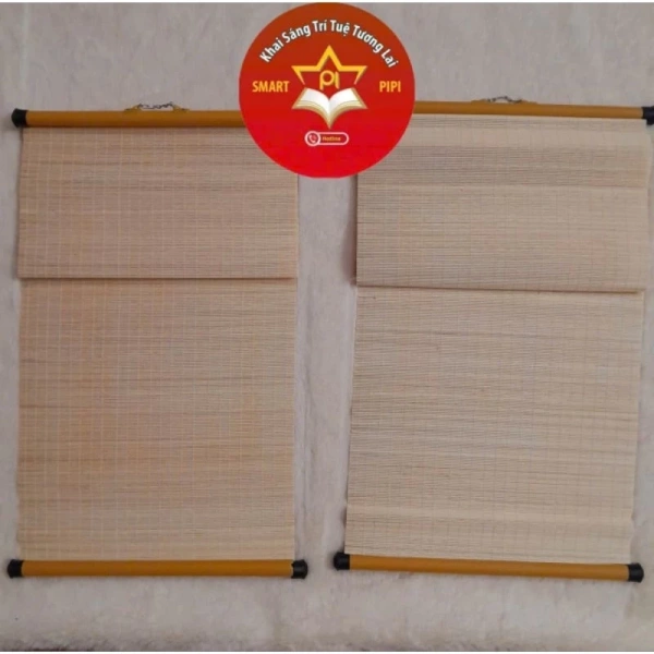 Trong khi hầu hết người mua đã sẵn sàng tận hưởng vẻ đẹp của mành tre, nhiều khách hàng lại gặp phải “điểm yếu” khi cố gắng treo sản phẩm lên tường hay trần. (Ảnh 2)