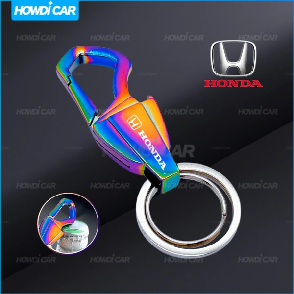 Màu sắc bắt mắt của móc khóa ô tô trên xe Honda có thể gây bất ngờ khi dùng làm móc mở chai - Ảnh 1