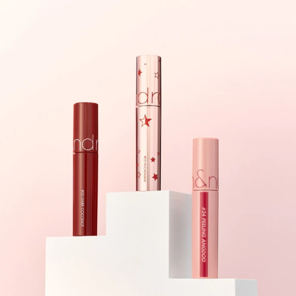Trong danh sách các sản phẩm đáp ứng tiêu chí “tinh tế, bền màu, không khô môi”, Romand Juicy Lasting Tint là một lựa chọn đáng chú ý. (Ảnh 4) Trong danh sách các sản phẩm đáp ứng tiêu chí “tinh tế, bền màu, không khô môi”, Romand Juicy Lasting Tint là một lựa chọn đáng chú ý. (Ảnh 4)