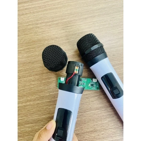 Sản phẩm có mức giá gốc 430.808 VND, giảm còn 333.960 VND, là một mức “giá sốc” cho người dùng vừa mới bắt đầu hoặc đang muốn nâng cấp thiết bị âm thanh hiện có. (Ảnh 3) Sản phẩm có mức giá gốc 430.808 VND, giảm còn 333.960 VND, là một mức “giá sốc” cho người dùng vừa mới bắt đầu hoặc đang muốn nâng cấp thiết bị âm thanh hiện có. (Ảnh 3)