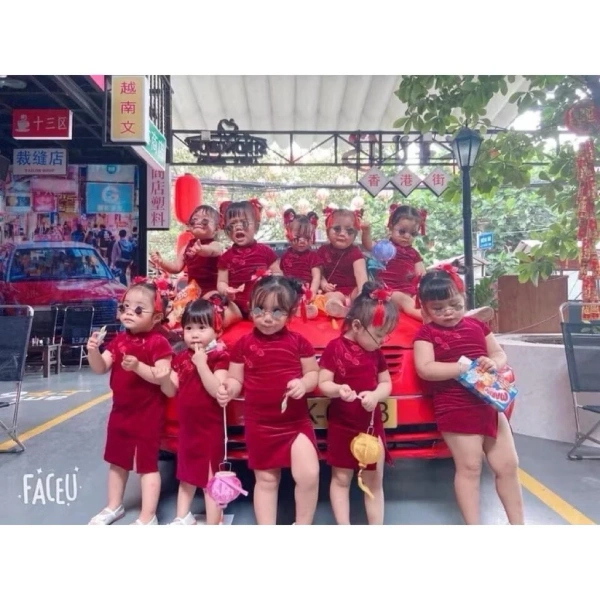 Nhìn vào bảng trên, nhung nổi trội nhất ở khả năng giữ form và độ bền, hai yếu tố quan trọng khi bé sẽ vận động nhiều. (Ảnh 3) Nhìn vào bảng trên, nhung nổi trội nhất ở khả năng giữ form và độ bền, hai yếu tố quan trọng khi bé sẽ vận động nhiều. (Ảnh 3)