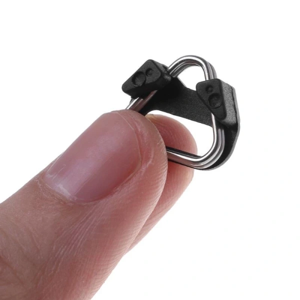 Móc đeo vai cho máy ảnh thường bỏ qua một chi tiết nhỏ, rồi mất thời gian chỉnh sửa khi chụp - Ảnh 3