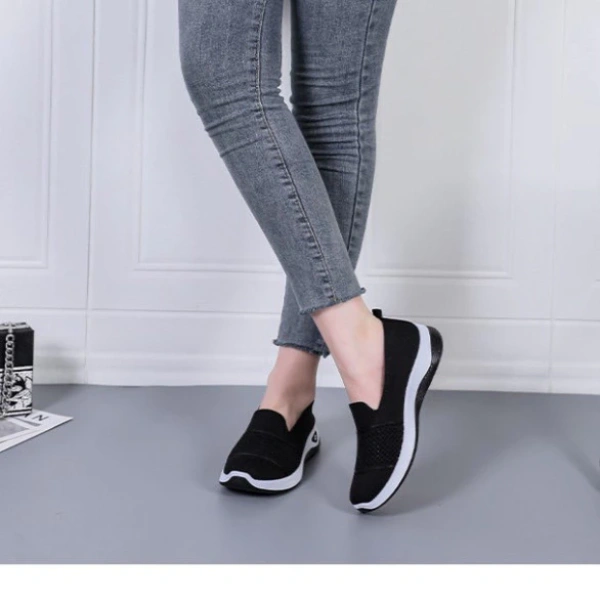 Dưới đây là ba loại giày nữ thường được nhắc đến khi nói đến “điểm chung của sự thoải mái và tính ứng dụng rộng”. (Ảnh 3)