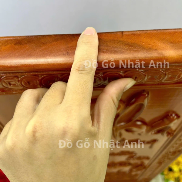 Một năm sau khi treo tranh gỗ trên tường phòng khách, sự yên bình bất ngờ lan tỏa khắp không gian - Ảnh 2 Một năm sau khi treo tranh gỗ trên tường phòng khách, sự yên bình bất ngờ lan tỏa khắp không gian - Ảnh 2