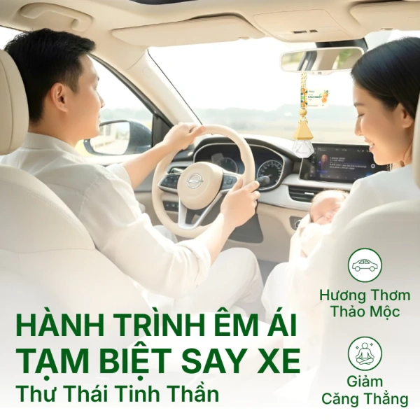Tinh dầu treo xe ABURA 10ml là một sản phẩm được quảng cáo là “khử mùi & giảm say xe” với các hương thơm tự nhiên, được chiết xuất từ thảo mộc Việt Nam. (Ảnh 4)
