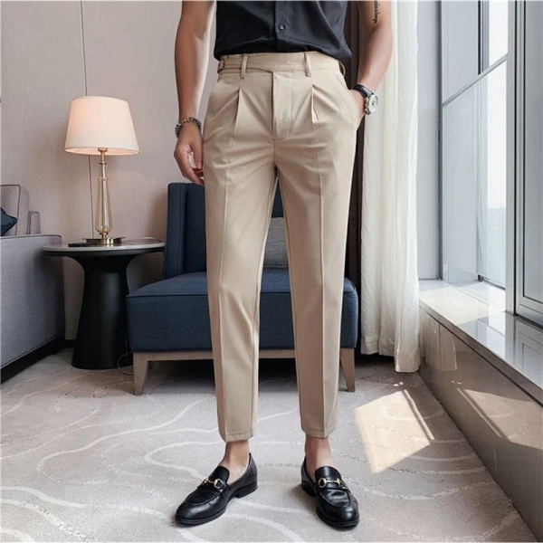 Quần kimono có thiết kế gấp li (pleats) để tạo độ rộng ở hông, phù hợp cho người có vòng hông to. (Ảnh 3)