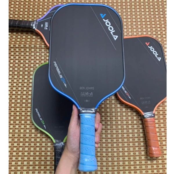 Trong bối cảnh người chơi cần một công cụ vừa nhẹ, vừa bền, vừa cung cấp độ kiểm soát tốt trên mọi loại sân, Vợt Pickleball Joola Gen 3S đang trở thành một trong những lựa chọn đáng chú ý. (Ảnh 5)