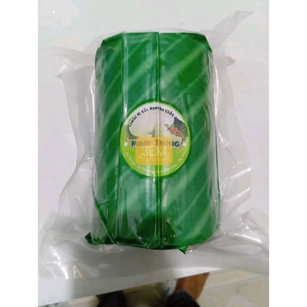 Độ ẩm cao không chỉ làm cho môi trường làm việc trơn trượt mà còn ảnh hưởng trực tiếp đến cấu trúc vật liệu. (Ảnh 2)