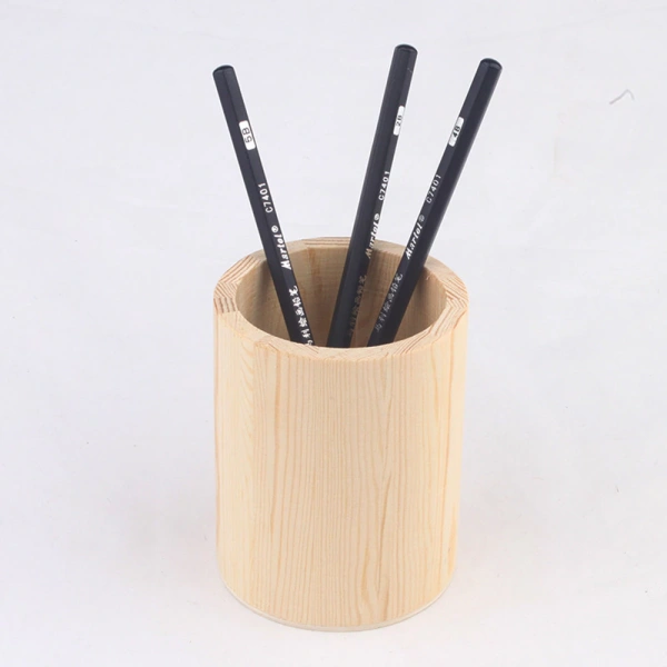 Người mới thường chỉ quan tâm tới kích thước tổng thể mà quên mất chiều sâu của lỗ đựng bút. (Ảnh 3)