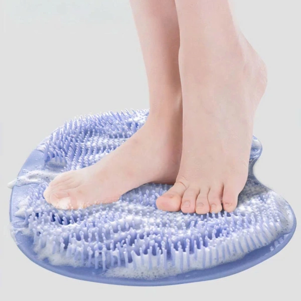 Những khoảnh khắc bất ngờ khi cọ chân silicone và tấm chà lưng massage biến bồn tắm thành spa tại nhà - Ảnh 1