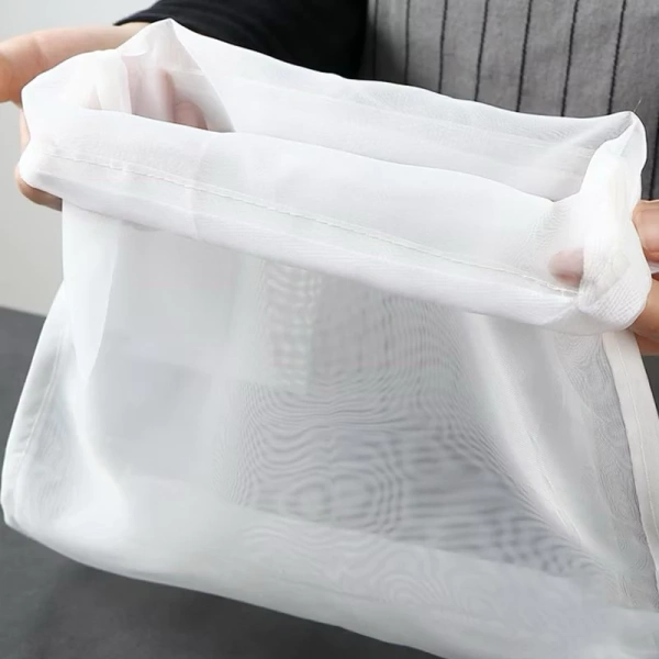 Trong bối cảnh nhu cầu tự làm đồ uống tại nhà ngày càng tăng, túi lọc trà, sữa hạt đa kích cỡ đã trở thành một “đối tác” đáng tin cậy. (Ảnh 4) Trong bối cảnh nhu cầu tự làm đồ uống tại nhà ngày càng tăng, túi lọc trà, sữa hạt đa kích cỡ đã trở thành một “đối tác” đáng tin cậy. (Ảnh 4)