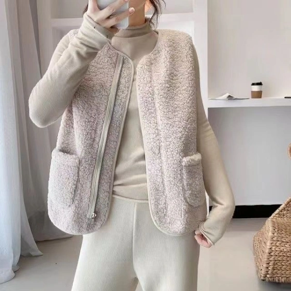 Trong số các mẫu vest đang được bán trên thị trường, Áo Vest Thời Trang Cho Nữ, Ấm Áp Phù Hợp Đi Ngoài mang lại giải pháp vừa hiện đại vừa kinh tế. (Ảnh 5) Trong số các mẫu vest đang được bán trên thị trường, Áo Vest Thời Trang Cho Nữ, Ấm Áp Phù Hợp Đi Ngoài mang lại giải pháp vừa hiện đại vừa kinh tế. (Ảnh 5)