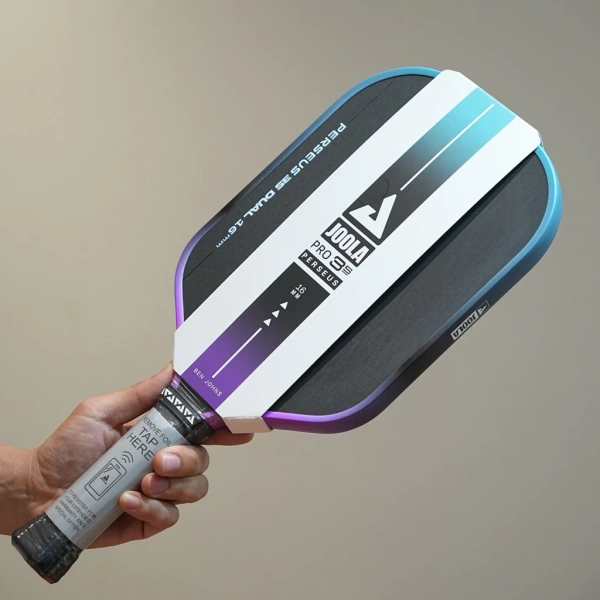 Với sự kết hợp giữa carbon, NFC và thiết kế 8 góc cầm, vợt này đáp ứng đa số các yêu cầu trên, đồng thời cho phép mở rộng tính năng khi bạn tiến bộ. (Ảnh 5) Với sự kết hợp giữa carbon, NFC và thiết kế 8 góc cầm, vợt này đáp ứng đa số các yêu cầu trên, đồng thời cho phép mở rộng tính năng khi bạn tiến bộ. (Ảnh 5)