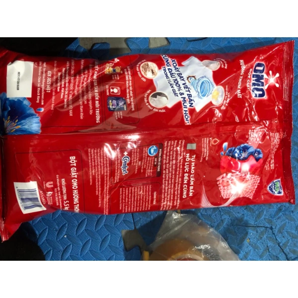 Những vết cặn bột giặt tay kéo dài khiến áo sơ mi mất độ mềm mà hầu như người dùng không để ý - Ảnh 3 Những vết cặn bột giặt tay kéo dài khiến áo sơ mi mất độ mềm mà hầu như người dùng không để ý - Ảnh 3