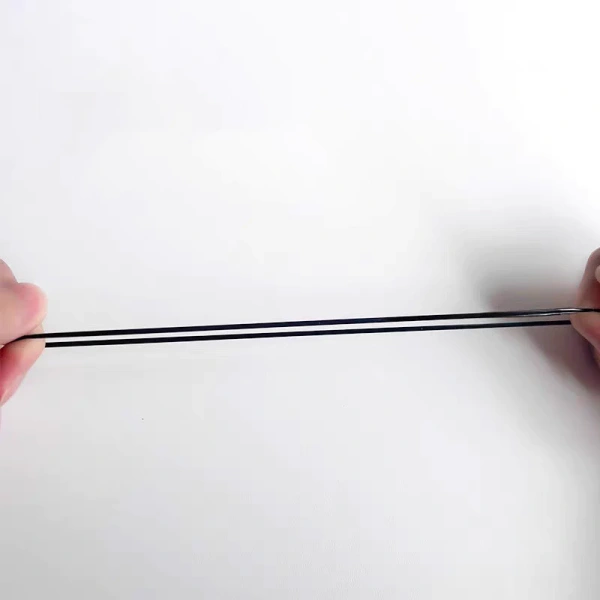 Niềm tin rằng dây buộc tóc một lần sẽ giữ đẹp suốt ngày thường bị lãng quên chỉ sau vài giờ. - Ảnh 3