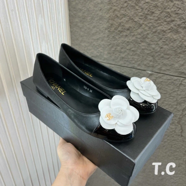 Trong tâm lý học giao tiếp, first impression chiếm tới 55% quyết định về thái độ của người khác đối với bạn. (Ảnh 2)