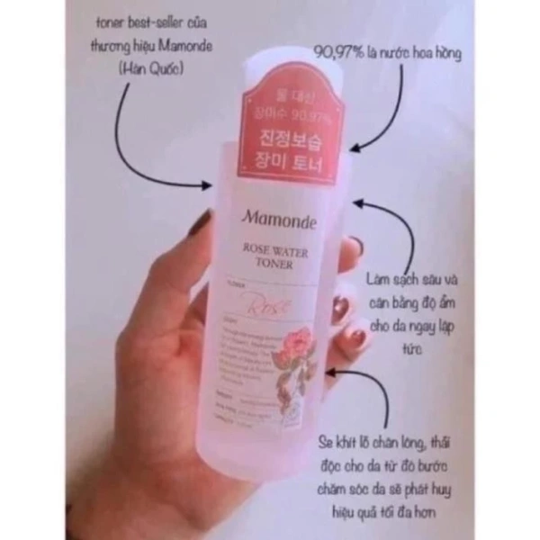Khi những yếu tố này xuất hiện, lớp độ ẩm ban đầu được cung cấp bởi nước hoa hồng sẽ “tan biến” nhanh chóng, và da sẽ cảm thấy khô căng vào buổi chiều hoặc tối. (Ảnh 3) Khi những yếu tố này xuất hiện, lớp độ ẩm ban đầu được cung cấp bởi nước hoa hồng sẽ “tan biến” nhanh chóng, và da sẽ cảm thấy khô căng vào buổi chiều hoặc tối. (Ảnh 3)