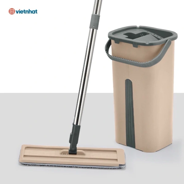 Hầu hết các cây lau truyền thống có đầu chổi cố định, không thể xoay hoặc di chuyển theo hướng chéo, vì vậy chúng không thể tiếp cận được các góc nghiêng sâu. (Ảnh 2)
