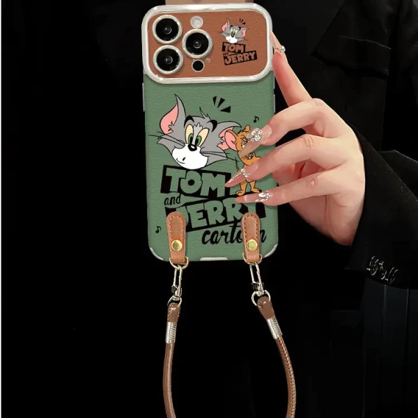 Ốp điện thoại dán da cho iPhone 16 Pro Max bảo vệ tốt, nhưng độ dày khiến tay cảm thấy nặng bất ngờ - Ảnh 1 Ốp điện thoại dán da cho iPhone 16 Pro Max bảo vệ tốt, nhưng độ dày khiến tay cảm thấy nặng bất ngờ - Ảnh 1