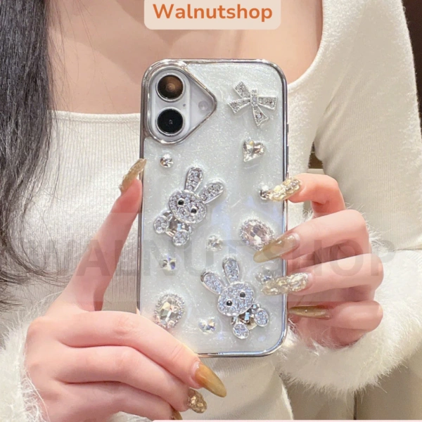 Ốp lưng iPhone trong suốt có hạt nhũ mang lại vẻ sáng nhưng độ bám tay khiến người dùng phải cân nhắc - Ảnh 5 Ốp lưng iPhone trong suốt có hạt nhũ mang lại vẻ sáng nhưng độ bám tay khiến người dùng phải cân nhắc - Ảnh 5