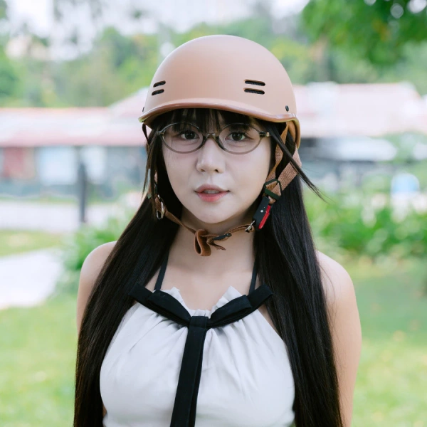 Ngay cả khi đã lựa chọn được một chiếc nón phù hợp, việc bảo quản đúng cách vẫn là yếu tố quyết định “tối đa hóa” độ an toàn và vẻ đẹp. (Ảnh 5) Ngay cả khi đã lựa chọn được một chiếc nón phù hợp, việc bảo quản đúng cách vẫn là yếu tố quyết định “tối đa hóa” độ an toàn và vẻ đẹp. (Ảnh 5)