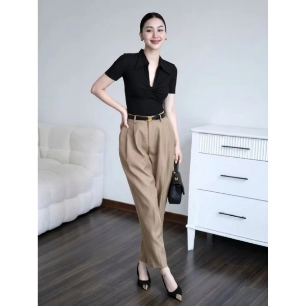 Kiểu dáng baggy “carrot” (cà rốt) được thiết kế với phần hông và đùi hơi rộng, sau đó dần thu vào phía ống chân, tạo cảm giác thoải mái ngay từ bước đầu tiên. (Ảnh 2)