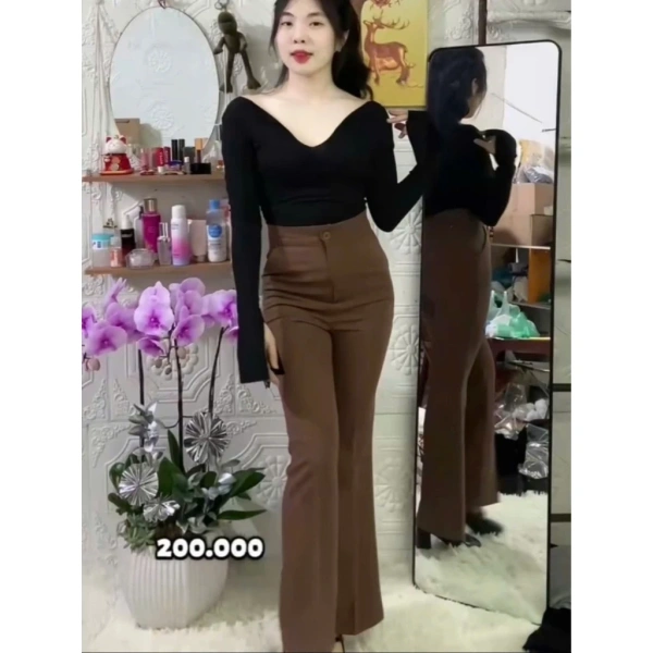 Quần tây ống loe lưng cao cho phụ nữ size lớn: Khi chiều cao lưng thay đổi cách cảm nhận dáng và sự thoải mái - Ảnh 1