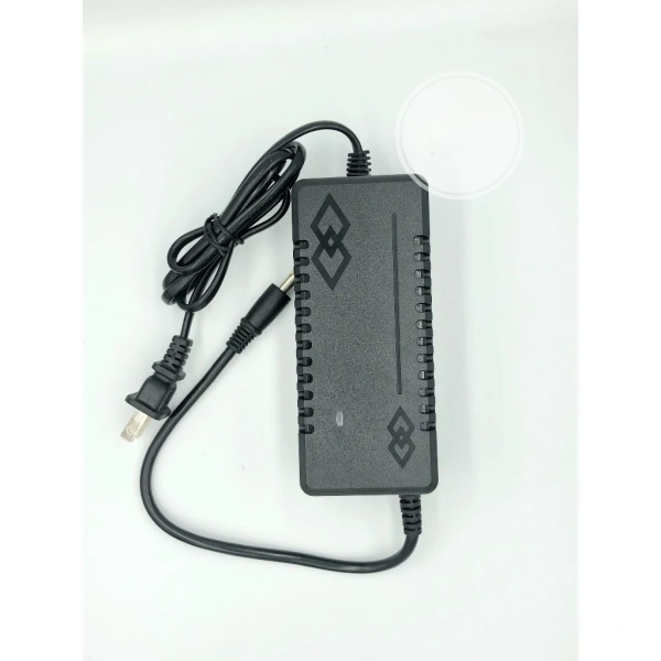 Dựa trên các tiêu chí trên, Sạc 5S 21V - 3A có quạt dùng cho Pin Li-ion là một mẫu sản phẩm đáp ứng hầu hết yêu cầu. (Ảnh 4)