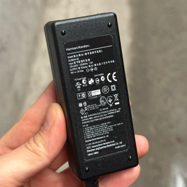 Sạc nhanh 19V 2A cho loa Bluetooth: Khi tốc độ không phải là yếu tố quyết định chất lượng âm thanh - Ảnh 1 Sạc nhanh 19V 2A cho loa Bluetooth: Khi tốc độ không phải là yếu tố quyết định chất lượng âm thanh - Ảnh 1