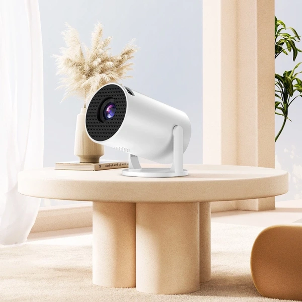 Nhiều người mua máy chiếu thường chú trọng vào độ phân giải (HD, Full HD, 4K) mà quên mất rằng mắt con người chỉ cảm nhận được chi tiết rõ ràng khi độ sáng đủ mạnh. (Ảnh 3)