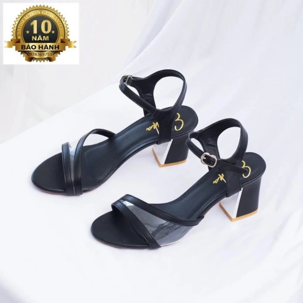 Sau vài giờ đứng, giày sandal nữ thời trang cao gót 7 cm màu trắng thường khiến đôi chân cảm thấy nặng nề - Ảnh 2 Sau vài giờ đứng, giày sandal nữ thời trang cao gót 7 cm màu trắng thường khiến đôi chân cảm thấy nặng nề - Ảnh 2
