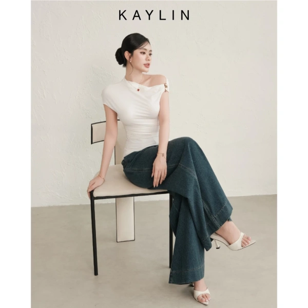 Quyết định mua một chiếc quần jeans ống rộng không chỉ dựa trên xu hướng thời trang, mà còn phải cân nhắc đến nhu cầu cá nhân và môi trường thời tiết. (Ảnh 5)